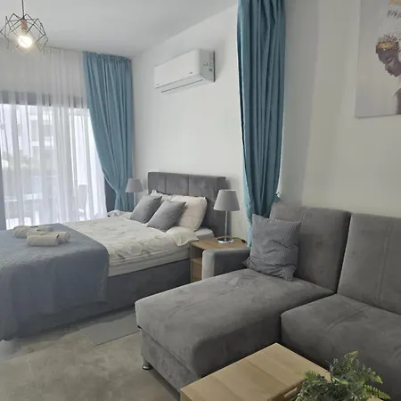 Commodus Large At Caesar North Cyprus G1