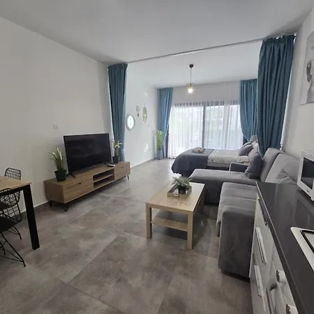 Commodus Large At Caesar North Cyprus G1 Apartment