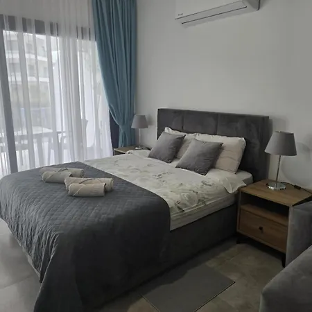 Commodus Large At Caesar North Cyprus G1 Apartment *