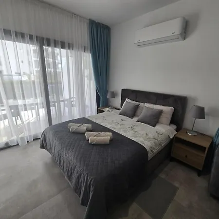 Apartment Commodus Large At Caesar North Cyprus G1 *